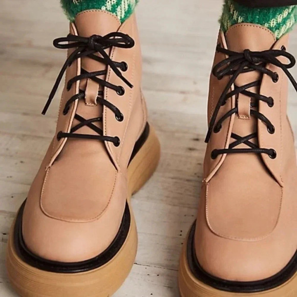 New Free People Platform Ankle Boots Shoes Mara Lace Up in Brown Tan Womens US 9 - Picture 2 of 13